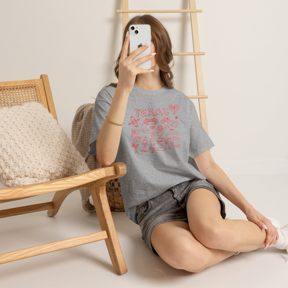 Texas Vintage Graphic T-Shirt – Retro Lone Star State Icons, Summer Travel & Adventure Tee