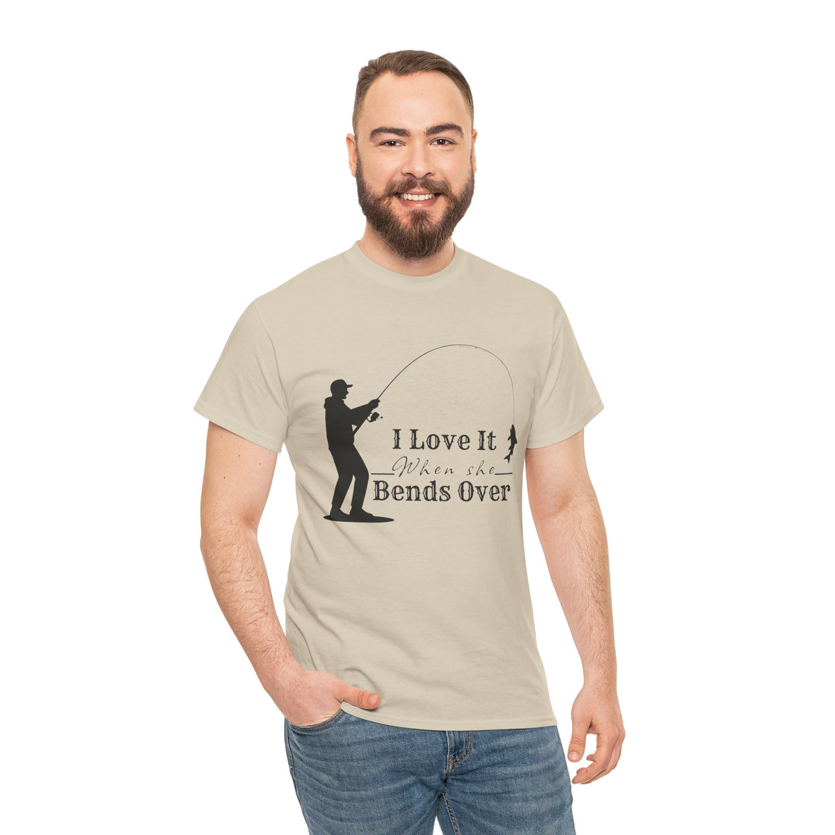 I Love It When She Bends Over – Funny Fishing T-Shirt 🎣