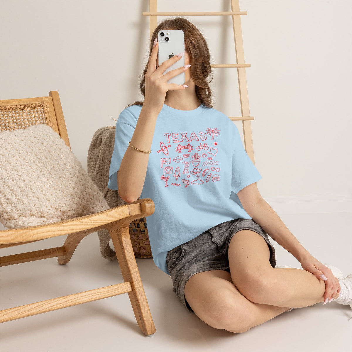 Texas Vintage Graphic T-Shirt – Retro Lone Star State Icons, Summer Travel & Adventure Tee