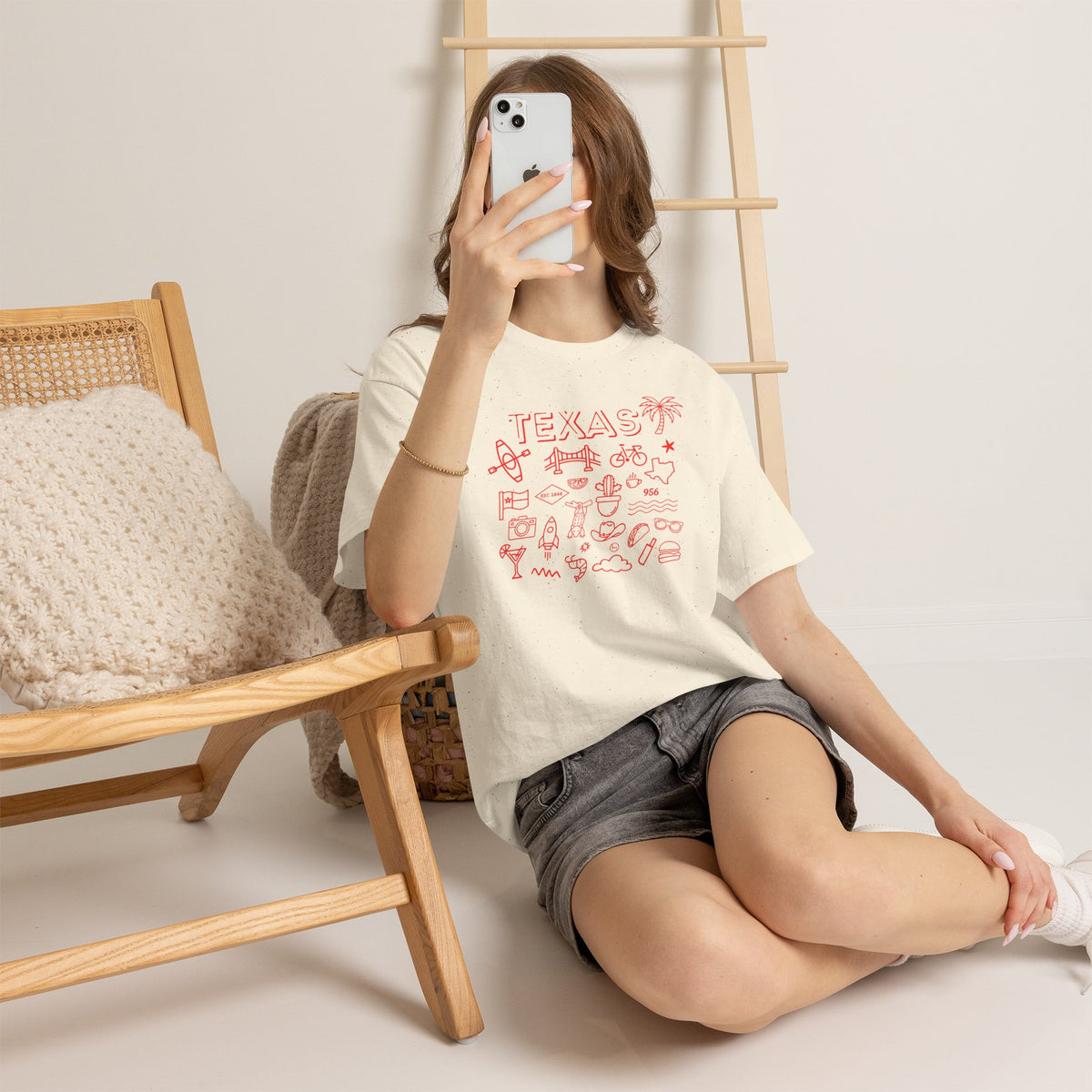 Texas Vintage Graphic T-Shirt – Retro Lone Star State Icons, Summer Travel & Adventure Tee